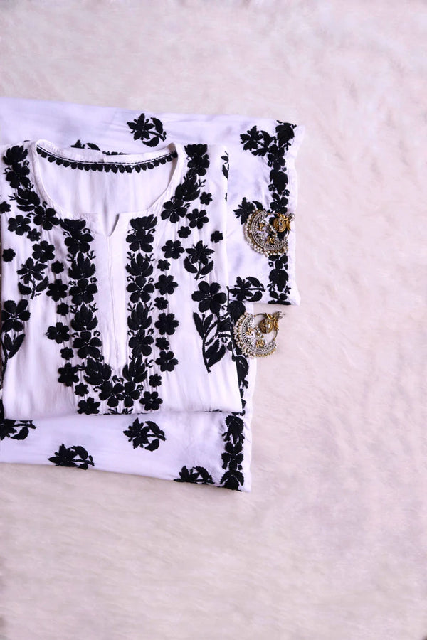 ALAANA WHITE & BLACK RAYON KURTA PANT SET - Ethnic Naari