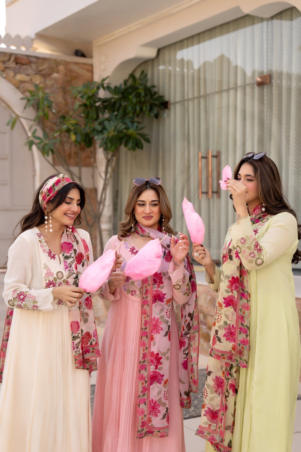 RIMJHIM CREAM FLORAL PREMIUM MUL COTTON SUIT SET