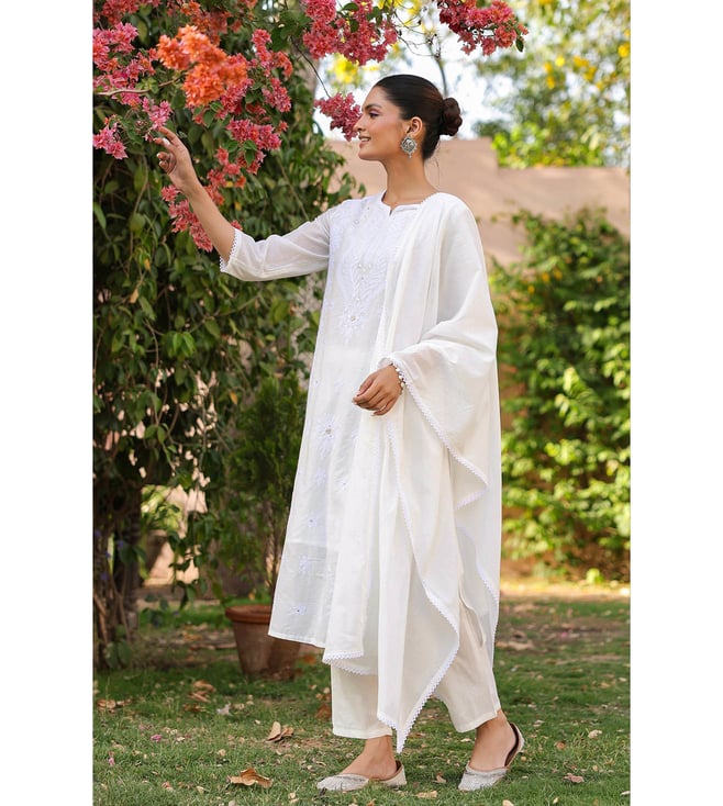 SARGAM WHITE PURE MUL COTTON CHIKANKARI SUIT SET