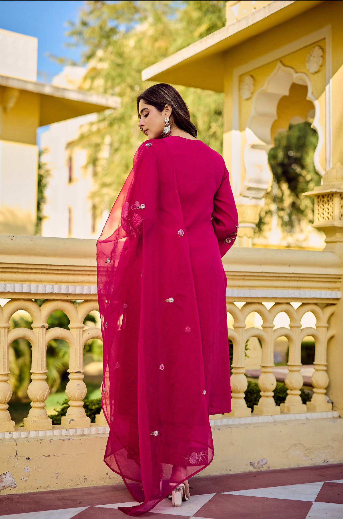SIRAT MAGENTA CHIFFON SUIT SET