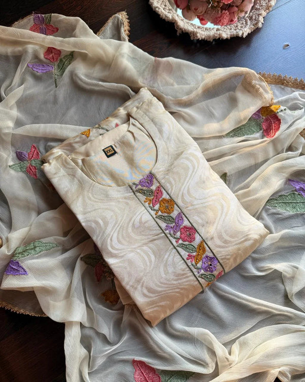 AARVI IVORY PREMIUM GLASS TISSUE HANDWORK  SUIT
