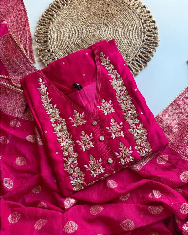SAAZ MAGENTA PURE DOLA SILK HANDWORK SUIT SET