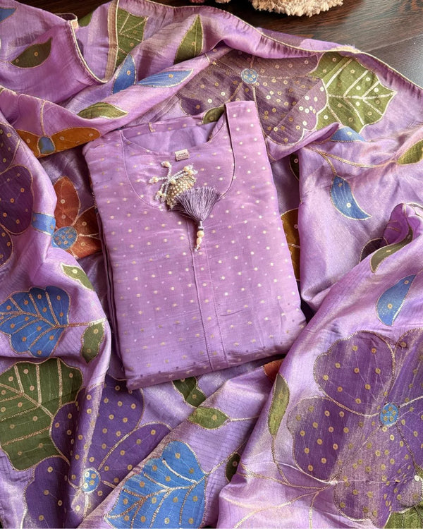 PIHU LAVENDER PREMIUM TISSUE APPLIQUE SUIT SET