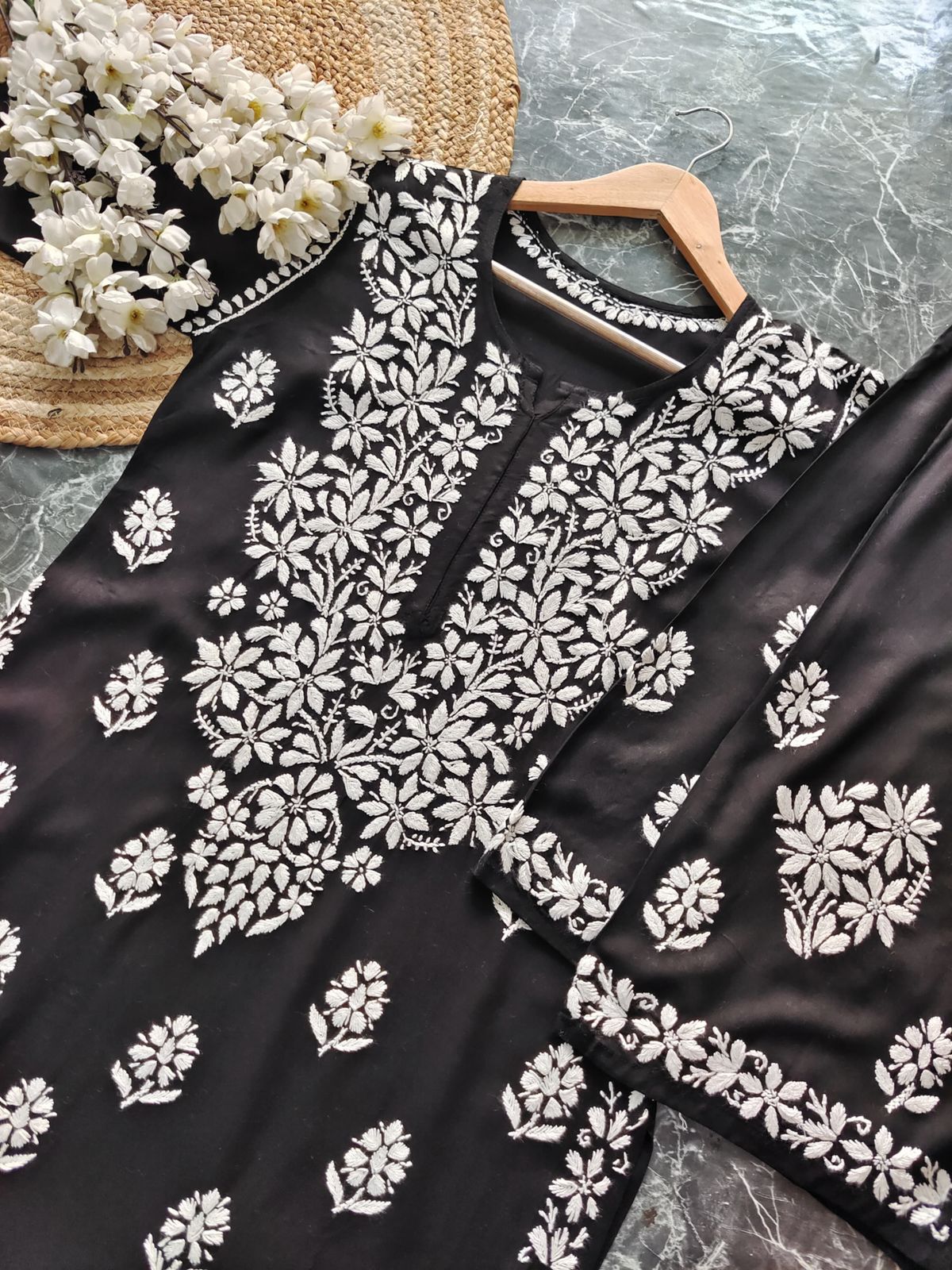 HAYA CHIKANKARI PREMIUM MODAL CO-ORD SET - Ethnic Naari
