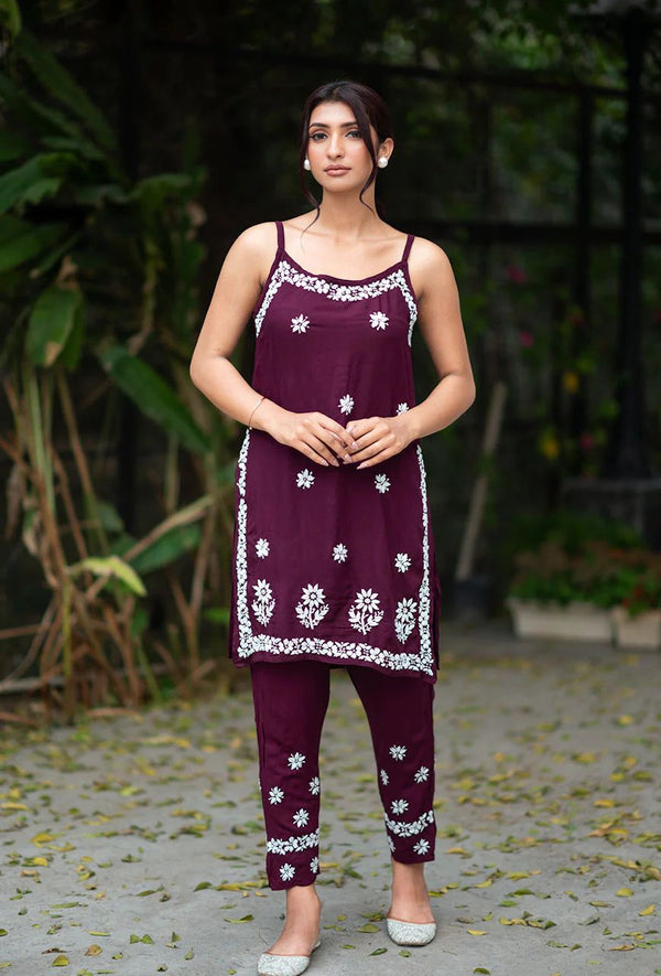 LAIRA NOODLE STRAP MODAL KURTI AND PANT SET - Ethnic Naari