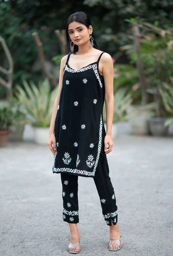 LAIRA NOODLE STRAP MODAL KURTI AND PANT SET - Ethnic Naari