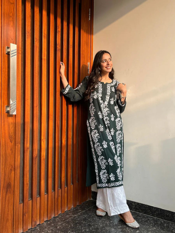 NOOR CHIKANKARI PREMIUM MODAL STRAIGHT KURTA - Ethnic Naari