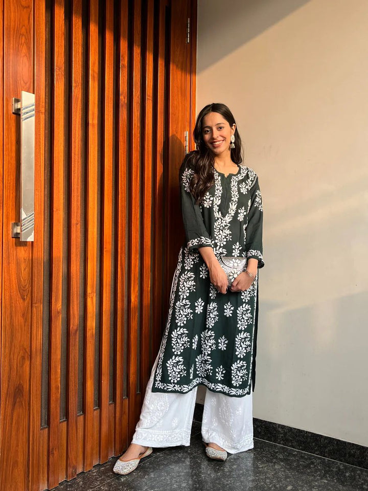 NOOR CHIKANKARI PREMIUM MODAL STRAIGHT KURTA - Ethnic Naari