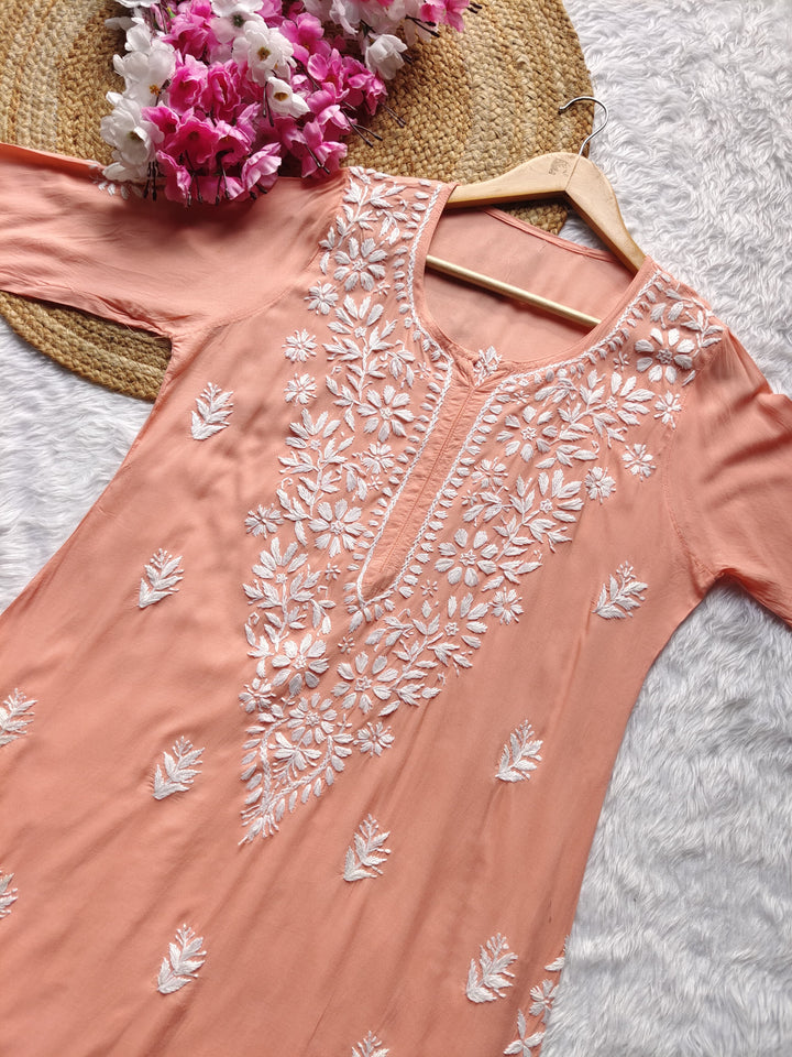 ANAM CHIKANKARI MODAL STRAIGHT LONG KURTA - Ethnic Naari