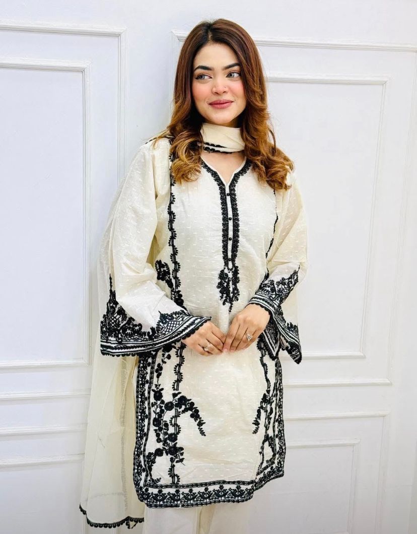 ZAIMA OFF WHITE COTTON EMBROIDERED PAKISTANI SUIT SET