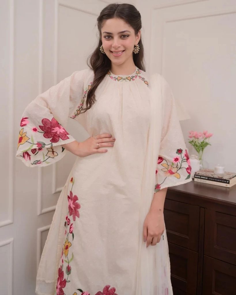NAAZ IVORY THREAD EMBROIDERED PAKISTANI SUIT SET