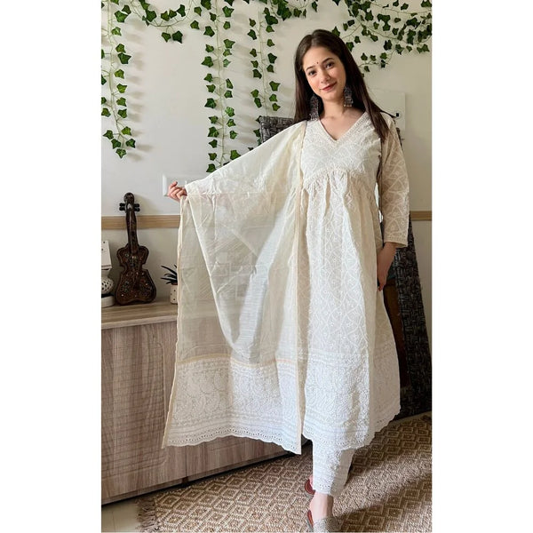 AARANI OFF-WHITE SCIFFLI COTTON ALIA CUT SUIT SET