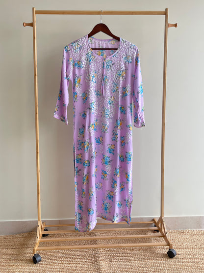 RIDA CHIKANKARI LAVENDER PREMIUM MODAL STRAIGHT LONG KURTA - Ethnic Naari