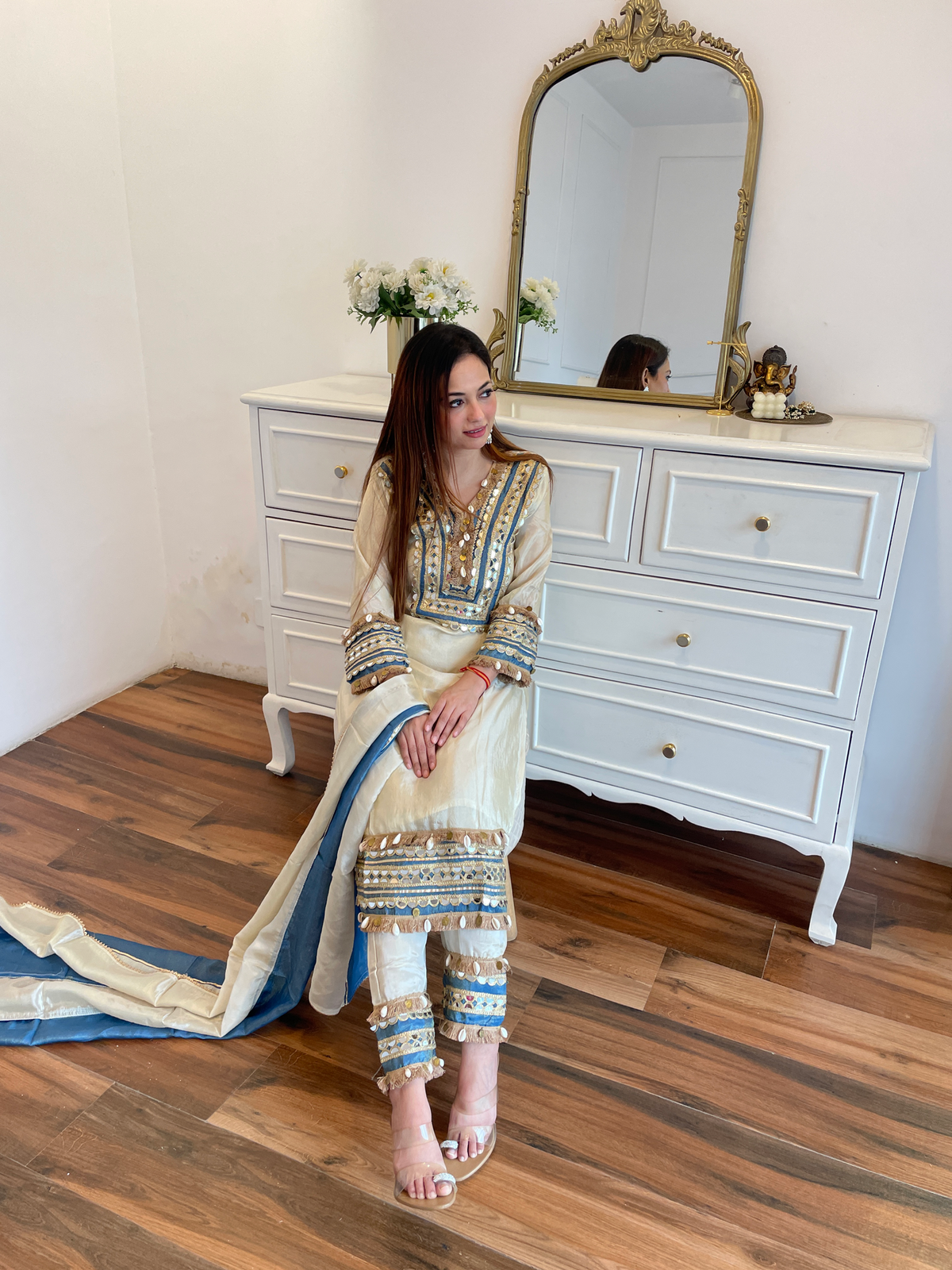 KOHINOOR BLUE TISSUE SHIMMER EMBROIDERED MIRROR WORK SUIT SET